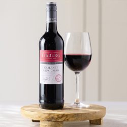Cabernet Sauvignon with glass kopio 2